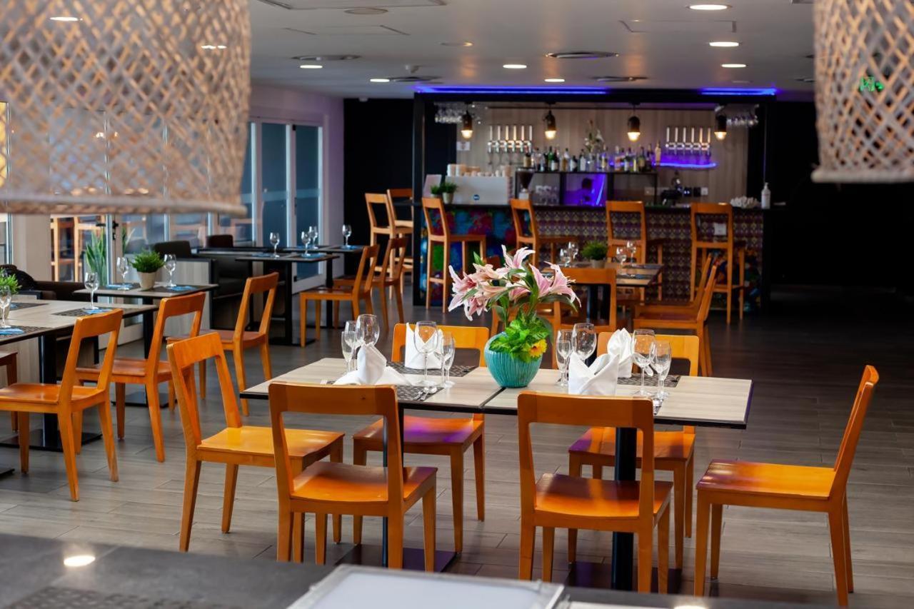 Onomo Hotel Мапуту Экстерьер фото